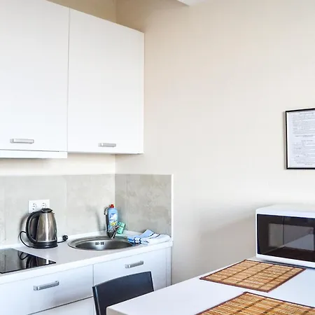 Smart House Hotel *