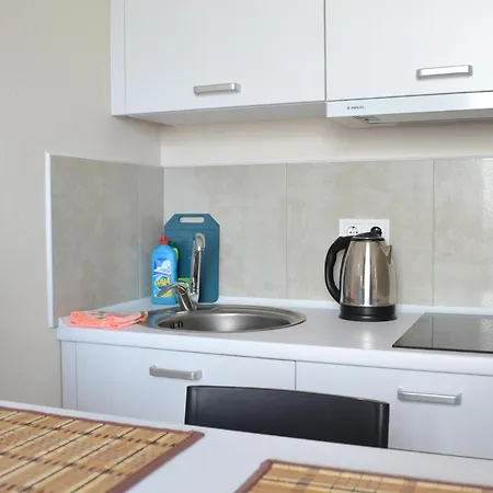 Smart House Hotel