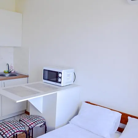 Smart House Otel *
